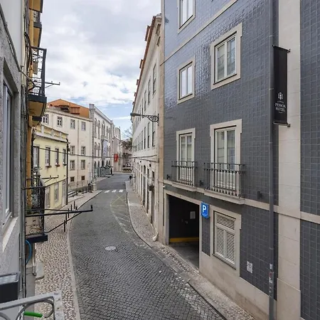 Condessa I By Innkeeper